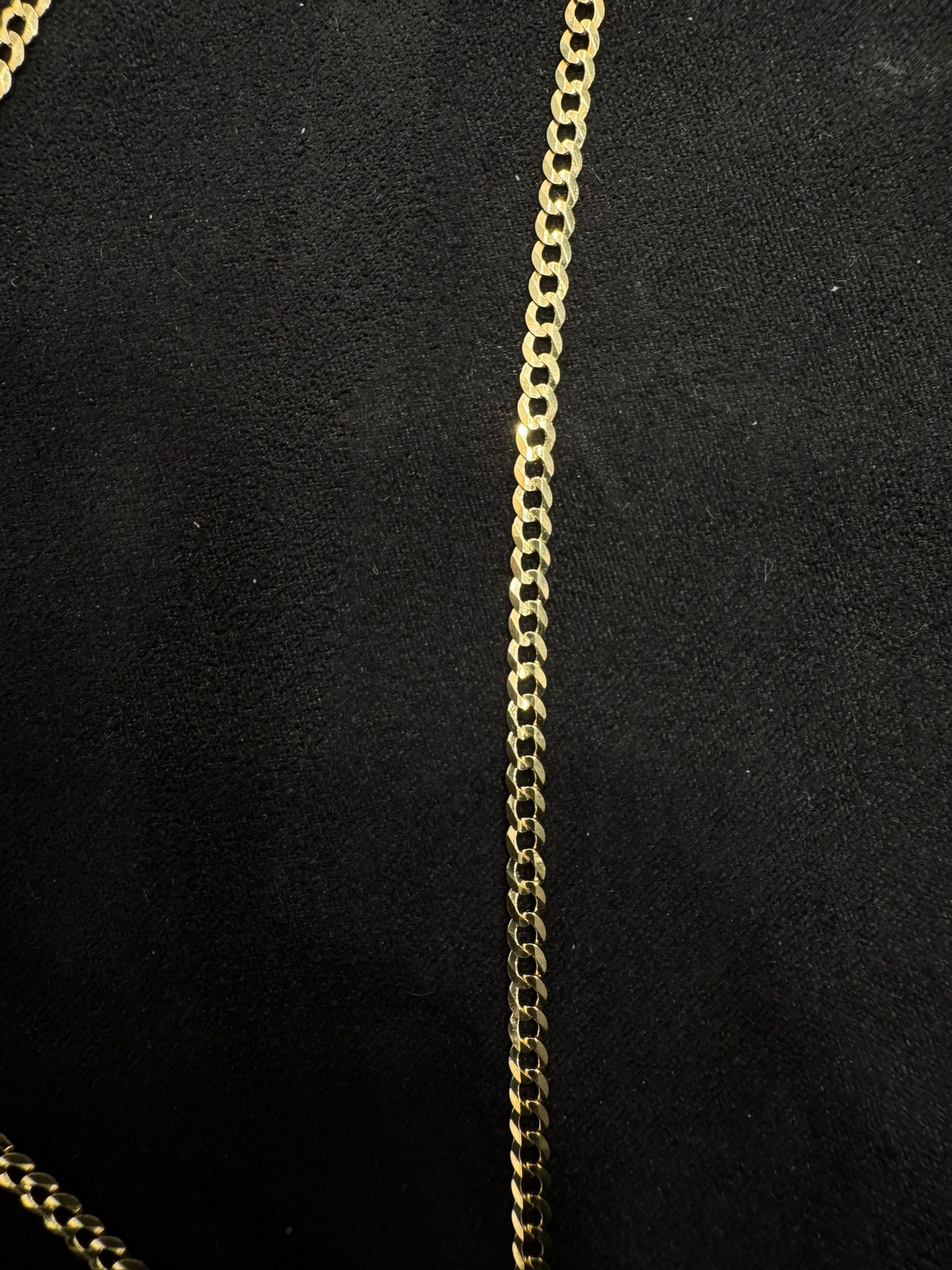 14K CUBAN CHAIN W/ 14K VIRGEN PENDANT